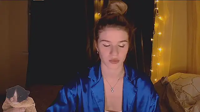 Melissa smith  online show from December 3, 2025, 2:16 pm