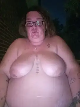 diosacurvy1984 online show from August 4, 2026, 8:13 pm
