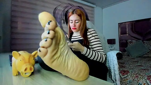 VioletParkker online show from September 26, 2025, 11:50 am