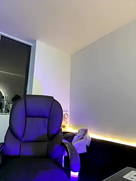 Michell sr online show from October 11, 2025, 1:17 am