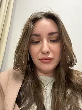 Snapshot of KiraBarlows chatting on February 13, 2026, 8:53 pm KiraBarlows online show from February 13, 2026, 8:53 pm