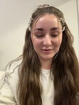 Snapshot of KiraBarlows chatting on February 27, 2026, 7:14 pm KiraBarlows online show from February 27, 2026, 7:14 pm