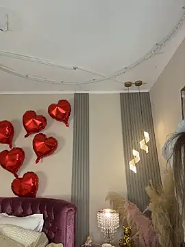 Snapshot of KiraBarlows chatting on March 3, 2026, 7:43 pm KiraBarlows online show from March 3, 2026, 7:43 pm