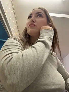 Snapshot of KiraBarlows chatting on March 7, 2026, 8:36 pm KiraBarlows online show from March 7, 2026, 8:36 pm