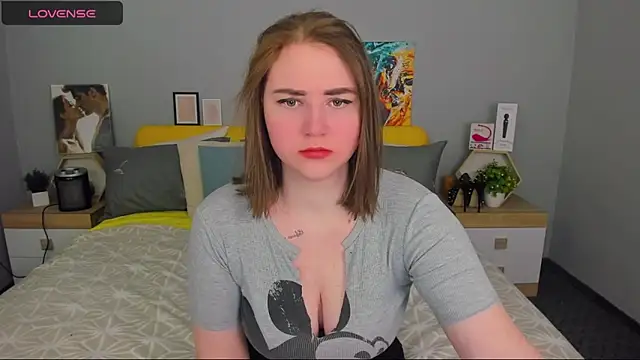 lillyloan4u online show from April 28, 2026, 7:29 pm