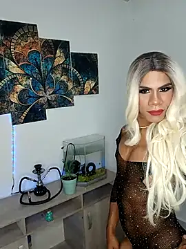 Andreaykriss online show from October 18, 2025, 10:45 pm