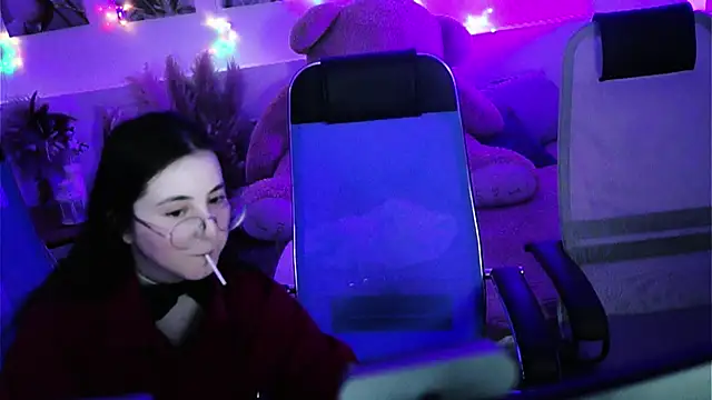 DiaAngell online show from March 1, 2026, 8:20 pm