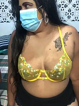 Snapshot of Lovely_WINDI chatting on August 5, 2026, 6:13 pm Lovely WINDI online show from August 5, 2026, 6:13 pm