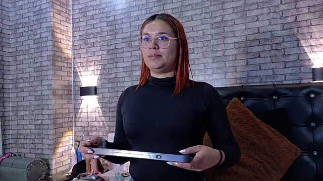 Snapshot of Sophie_new25 chatting on March 11, 2026, 12:54 pm Sophie new25 online show from March 11, 2026, 12:54 pm