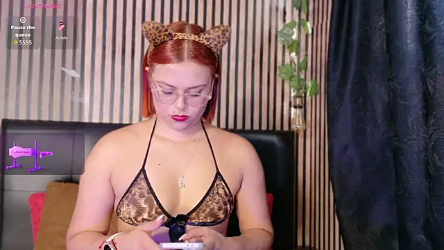 Sophie new25 online show from September 23, 2025, 12:23 pm