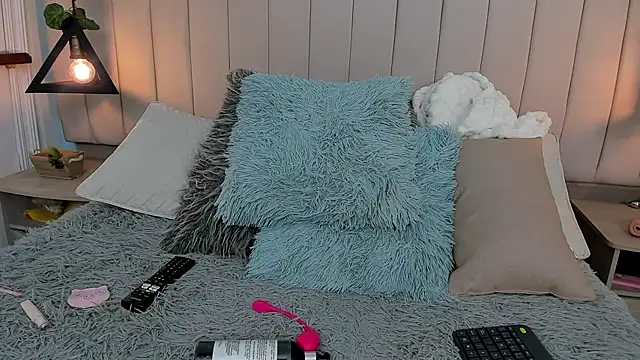 Paulina Lopezz online show from March 10, 2025, 11:38 pm