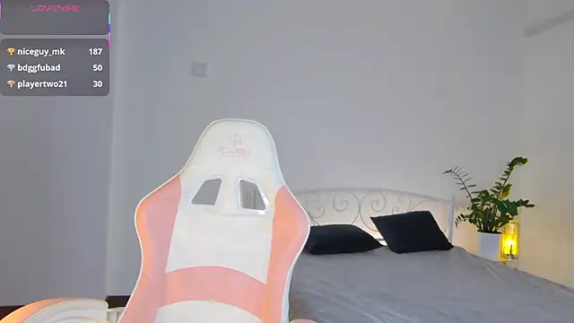 GiKarerra online show from November 29, 2025, 9:15 pm