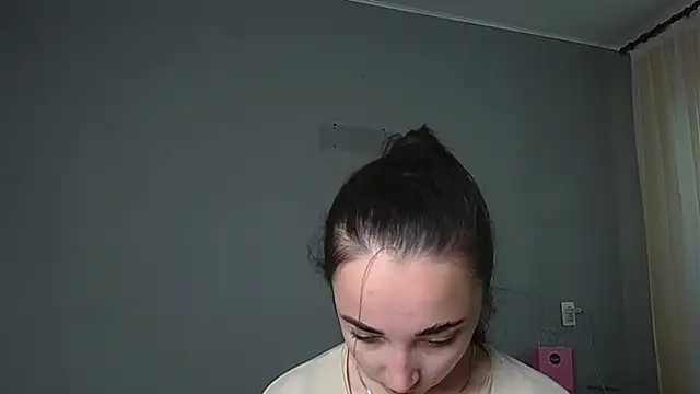 Eva Gloryy online show from June 21, 2026, 9:26 am