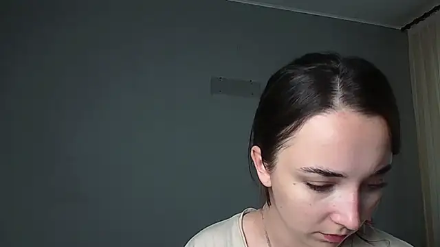 Eva Gloryy online show from June 11, 2026, 3:20 pm