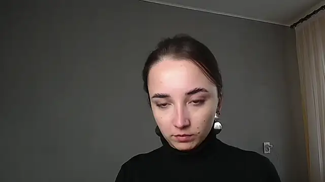 Eva Gloryy online show from April 19, 2026, 3:13 pm