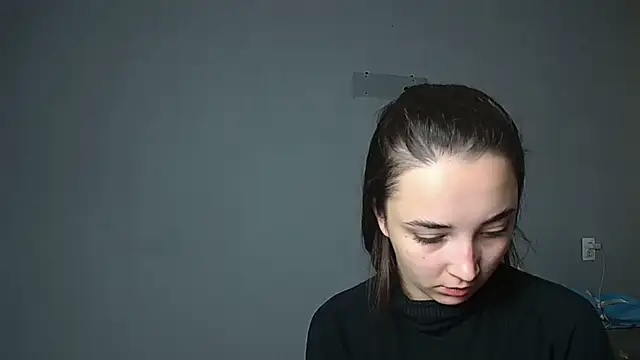 Eva Gloryy online show from September 30, 2025, 9:59 am