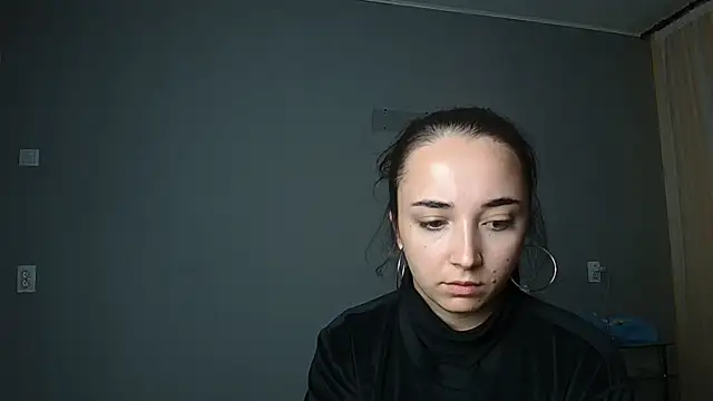 Eva Gloryy online show from September 26, 2025, 11:33 pm