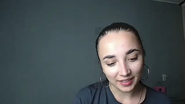 Eva Gloryy online show from June 20, 2026, 7:08 pm
