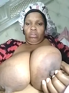 bubblendz1988 online show from July 27, 2026, 3:13 am