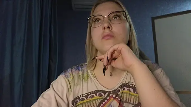 HotBrandyX online show from November 15, 2025, 2:43 pm