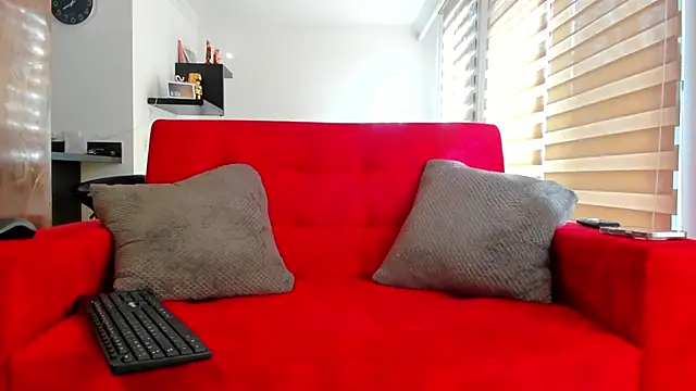 dereckgreen online show from November 13, 2025, 1:04 pm