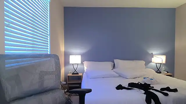 ha888we online show from October 21, 2025, 3:44 pm