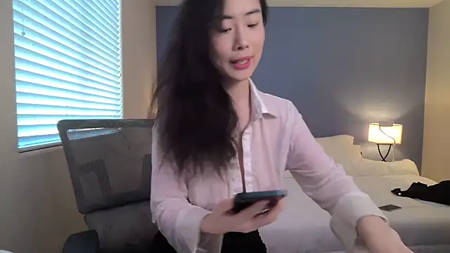 ha888we online show from September 11, 2025, 3:56 pm