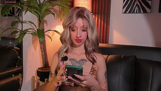 Snapshot of Georgina_caruso chatting on June 11, 2026, 3:58 am Georgina caruso online show from June 11, 2026, 3:58 am