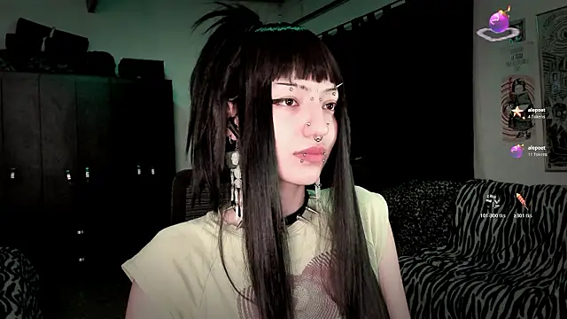 roxy toxic online show from February 26, 2026, 12:21 am