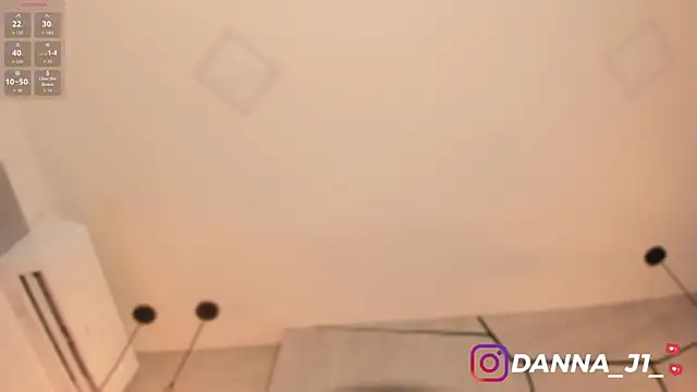 DannaJhonson1 online show from June 11, 2026, 7:44 pm