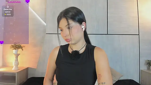 DannaJhonson1 online show from June 10, 2026, 7:26 pm