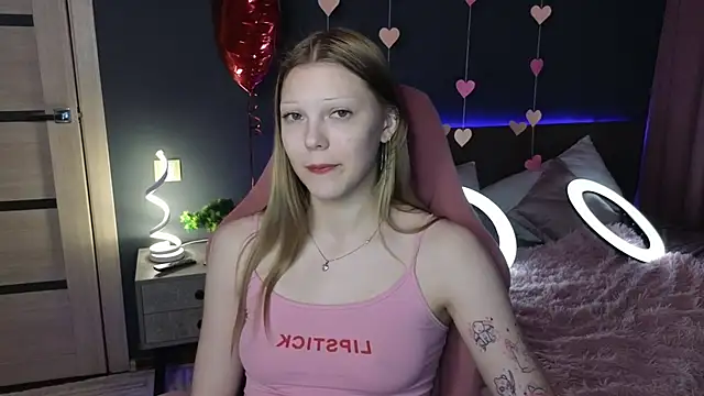 MiaWhisper online show from February 17, 2025, 10:40 am