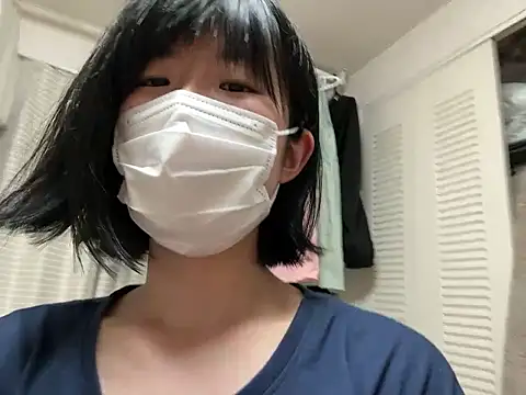 Snapshot of riri_riri_jp chatting on June 2, 2026, 11:10 am riri riri jp online show from June 2, 2026, 11:10 am