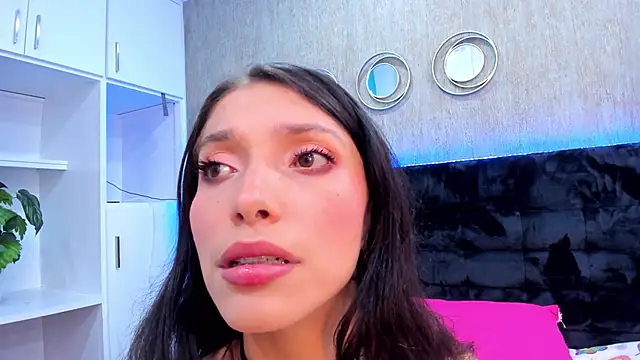 Snapshot of LorenVegga chatting on February 2, 2025, 8:02 am LorenVegga online show from February 2, 2025, 8:02 am