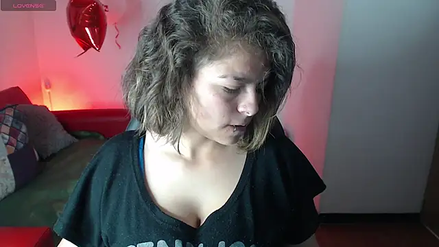 Snapshot of Kitten_Cam chatting on March 9, 2026, 8:45 pm Kitten Cam online show from March 9, 2026, 8:45 pm