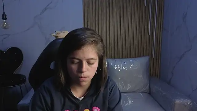 Kitten Cam online show from July 21, 2026, 3:52 am