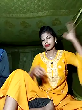 Snapshot of Hot_couple_1 chatting on March 19, 2025, 5:28 pm Hot couple 1 online show from March 19, 2025, 5:28 pm