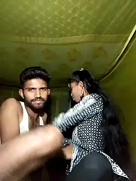 Snapshot of Hot_couple_1 chatting on March 18, 2025, 5:23 pm Hot couple 1 online show from March 18, 2025, 5:23 pm