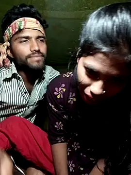 Snapshot of Hot_couple_1 chatting on March 20, 2025, 5:36 pm Hot couple 1 online show from March 20, 2025, 5:36 pm