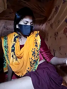 Snapshot of Hot_couple_1 chatting on February 24, 2026, 5:03 pm Hot couple 1 online show from February 24, 2026, 5:03 pm