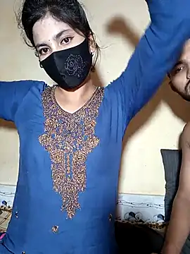 Snapshot of Hot_couple_1 chatting on October 23, 2025, 11:20 am Hot couple 1 online show from October 23, 2025, 11:20 am