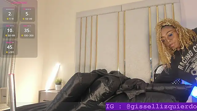 Liincostelloo online show from December 17, 2025, 7:41 pm