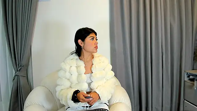 1lubonnie online show from February 18, 2025, 1:54 am