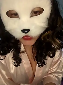 GinnyDelice online show from February 8, 2025, 3:41 am