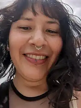 GinnyDelice online show from March 16, 2025, 6:23 pm