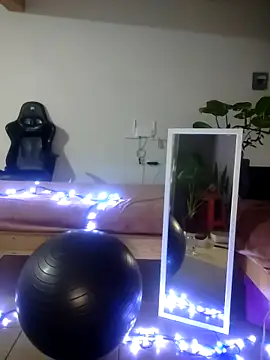 GinnyDelice online show from February 13, 2025, 2:23 am