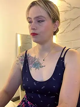 RayaCarr  online show from June 27, 2026, 1:17 pm