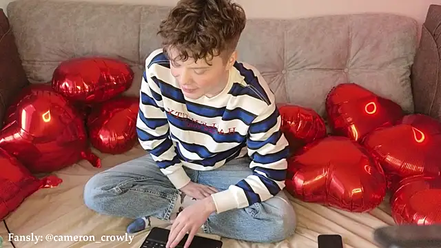Snapshot of cameron-crowly chatting on February 14, 2025, 10:49 am cameron-crowly online show from February 14, 2025, 10:49 am
