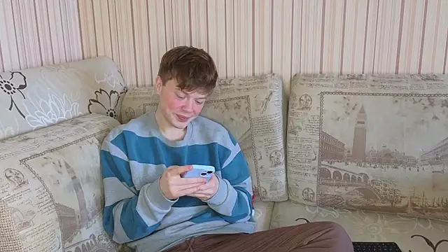 Snapshot of cameron-crowly chatting on January 31, 2025, 9:27 am cameron-crowly online show from January 31, 2025, 9:27 am
