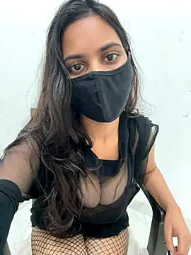 Sofia3393 online show from November 29, 2025, 8:14 am